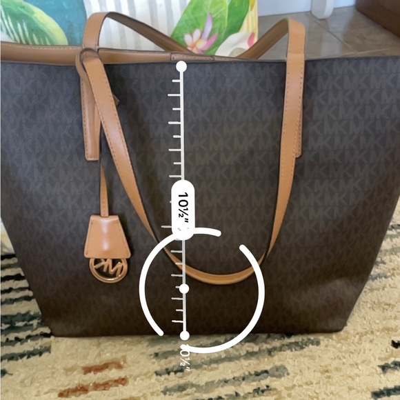 Michael Kors Tote Bag - Picture 5 of 6
